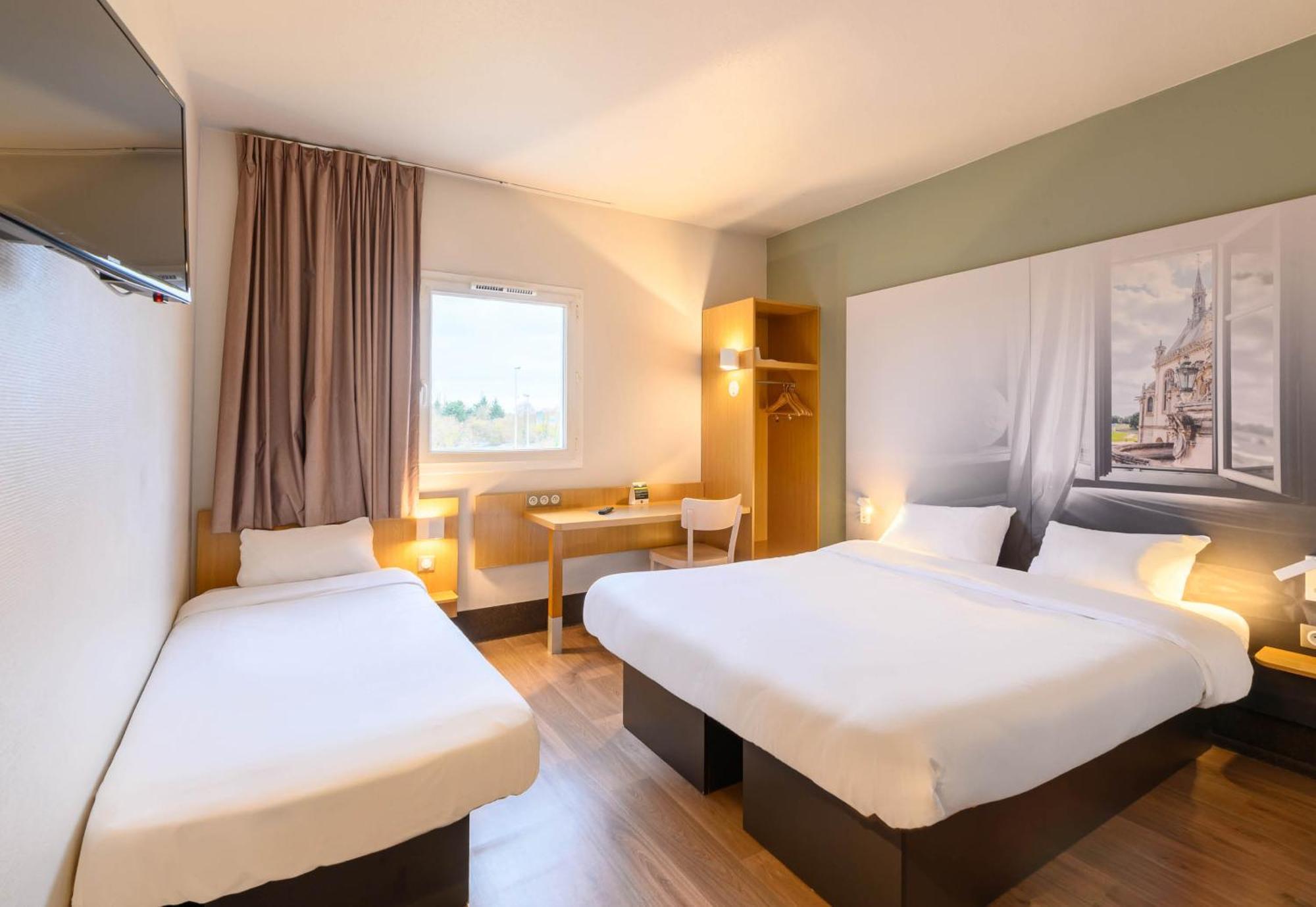 B&B Hotel Creil Chantilly Esterno foto